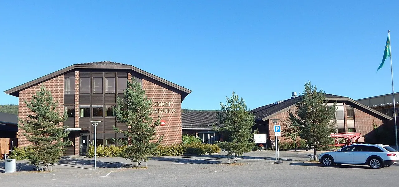 Åmot rådhus på Rena