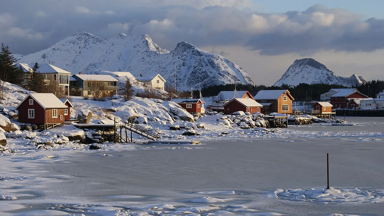 Bilde av Ballstad (Nordland – Nordlánnda)
