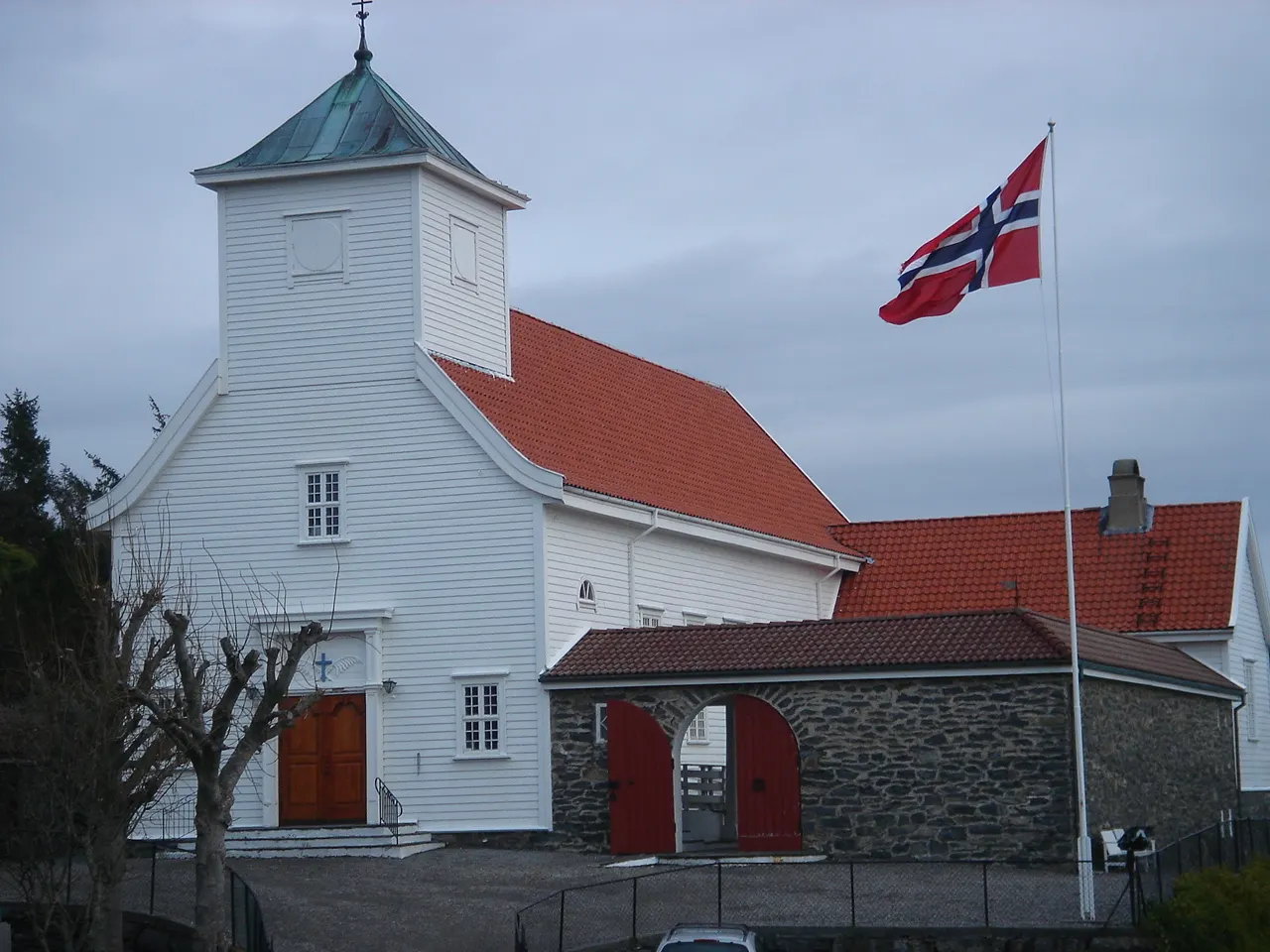 Blomvåg kyrkje i Øygarden i Hordaland
