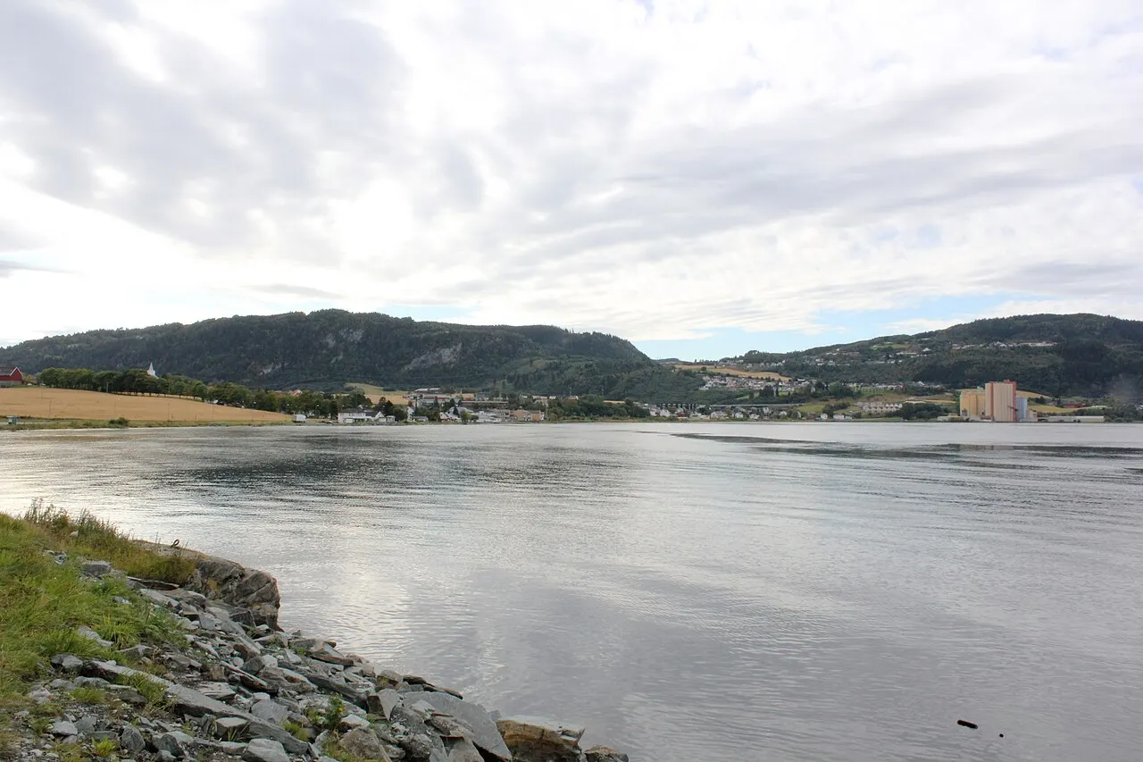 Buvika, Sør-Trøndelag. Sett fra nordøst
