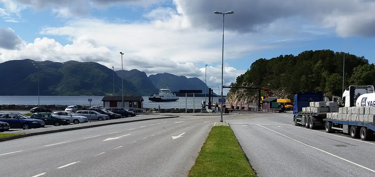 Hollingsholmen Fergeleie, Aukra, Møre og Romsdal