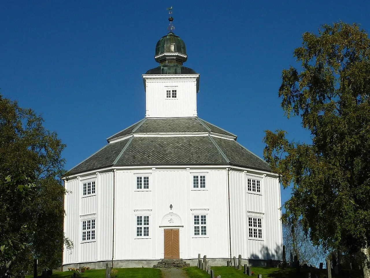 Klæbu kirke fra sør