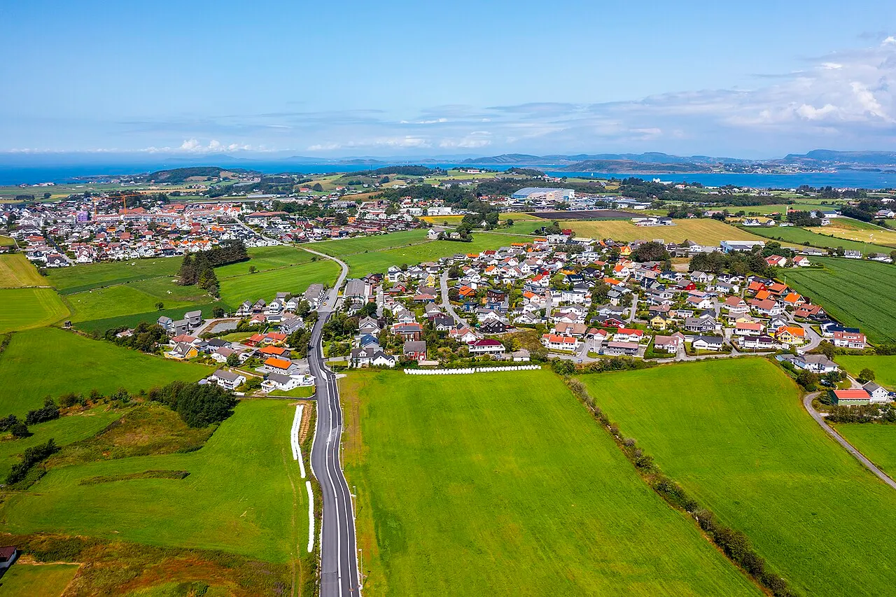 Randaberg sett fra Goa mot sentrum og Tungenes.
