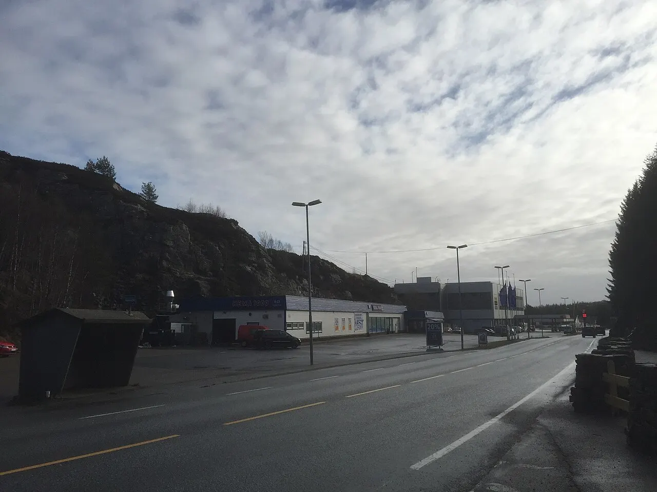 Skogsskiftet, tettsted i Sund