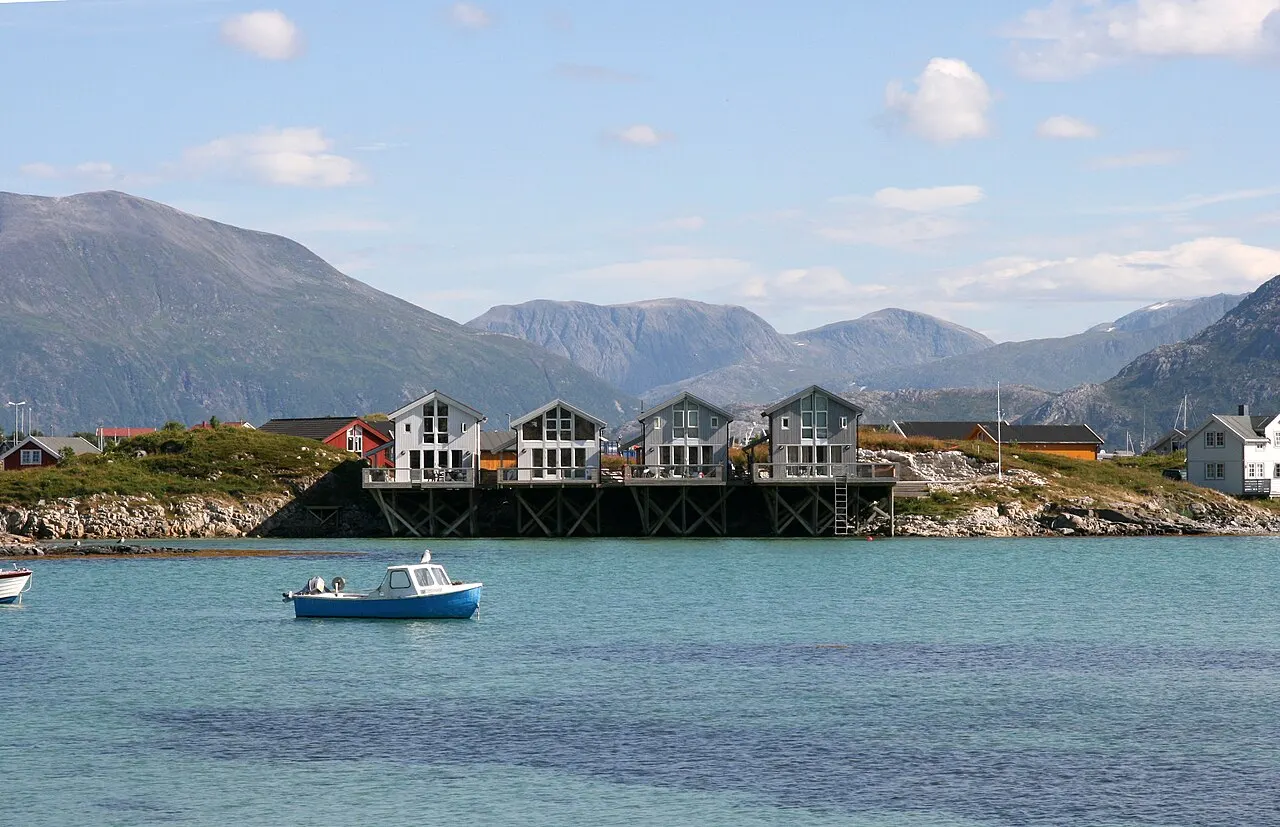 Naustbuer på Sommarøy i Troms.